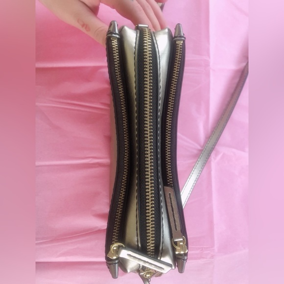 Fossil Chrome Key Crossbody Purse - Picture 4 of 11